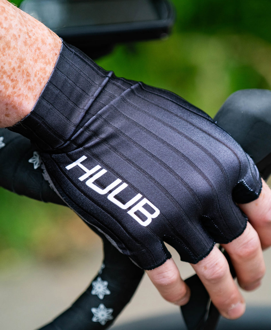 HUUB Aero Cycle Gloves – aerodynamic fit, Dan Bigham design, UCI legal, road and TT tested.